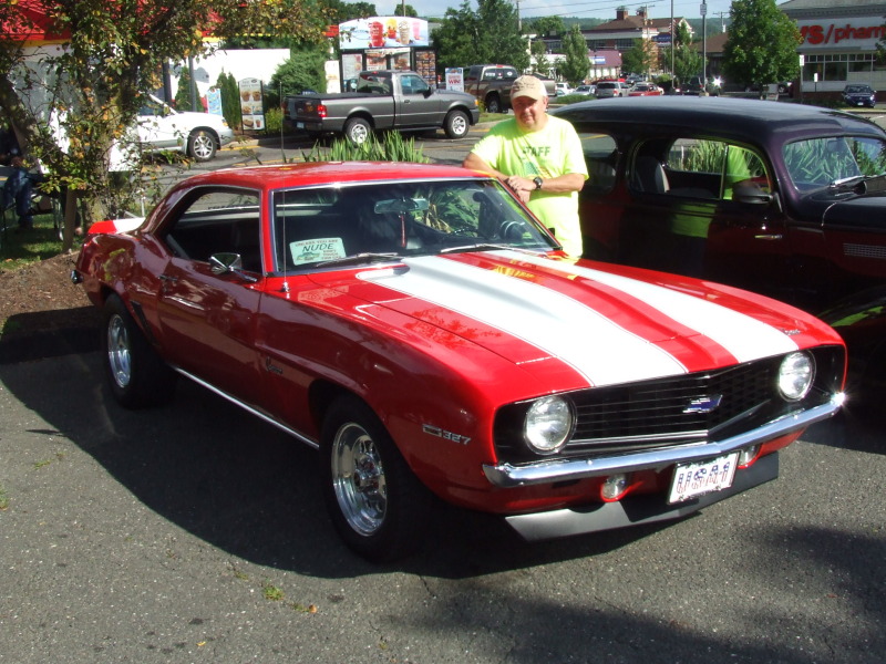 Name:  WJ-SI-Torrington-Car-show-2.jpg
Views: 432
Size:  194.8 KB